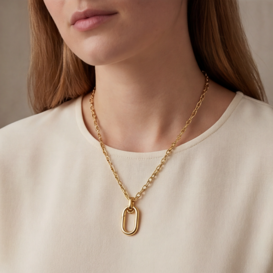 GOLDEN OVAL ELEGANCE NECKLACE