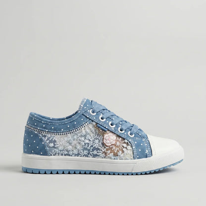 BORBÁLA | CASUAL SNEAKER CSIPKÉS RÉSZLETEKKEL