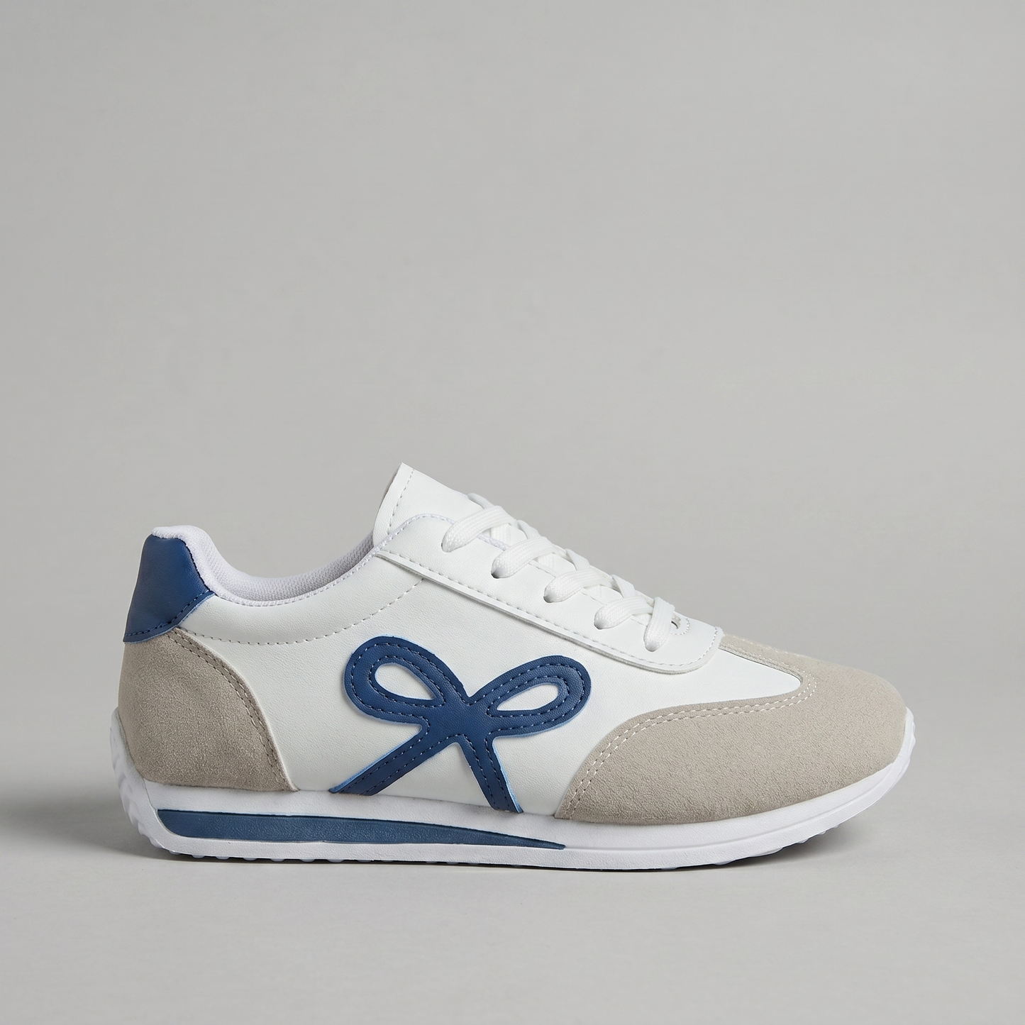 VERONIKA | KÉNYELMES SNEAKER ELEGÁNS RÉSZLETTEL