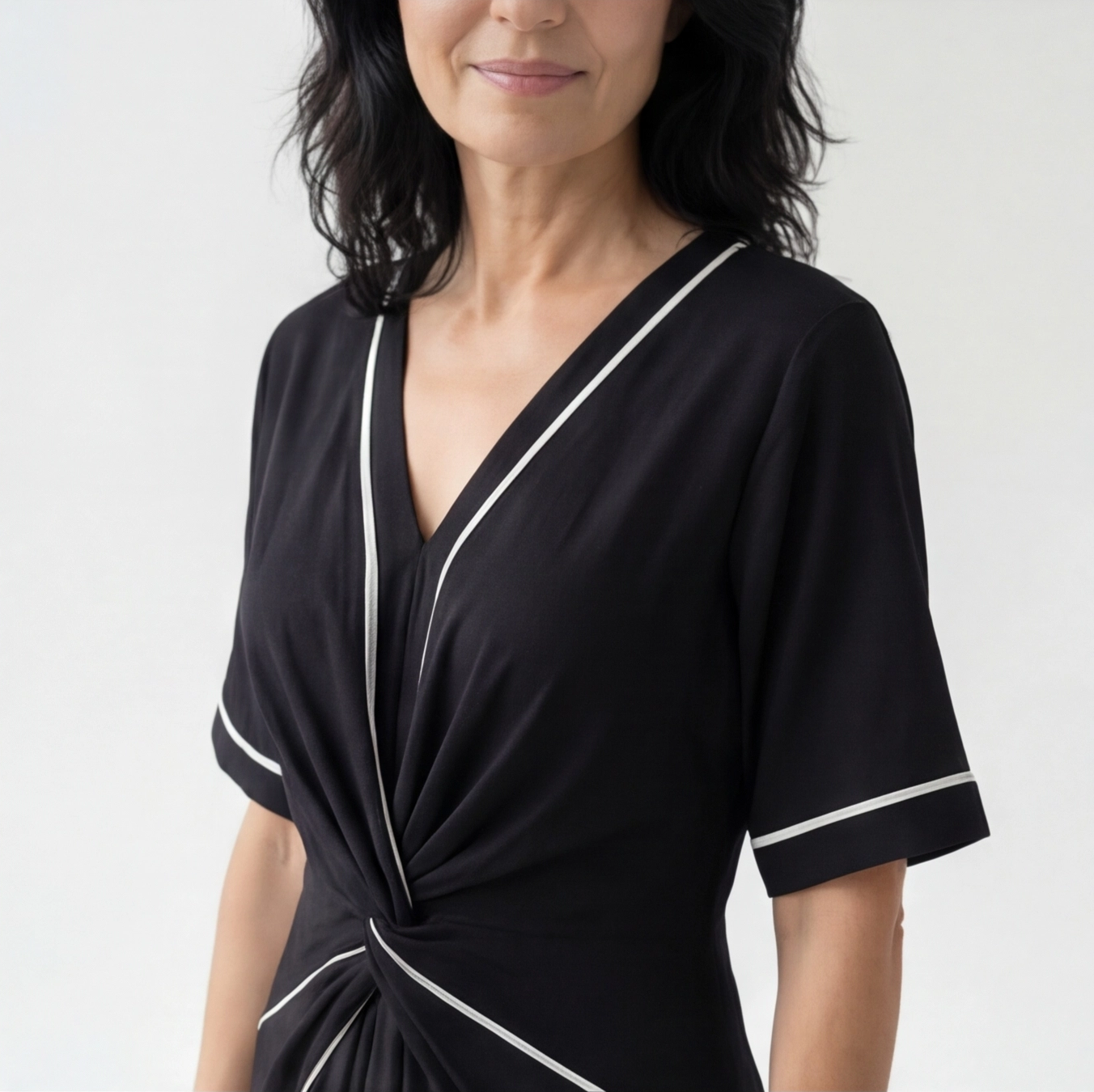 RÉKA | ELEGÁNS ALAKKIEMELŐ RUHA