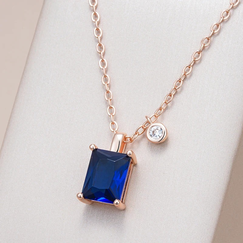 GOLDEN BLUE STONE NECKLACE