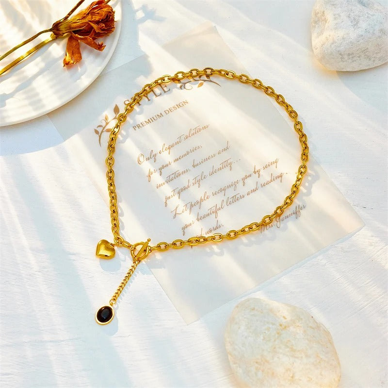 GOLDEN HEART & OVAL CHARM NECKLACE